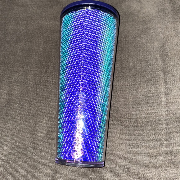 Sequin Starbucks tumbler Christmas 2020 - Picture 4 of 5